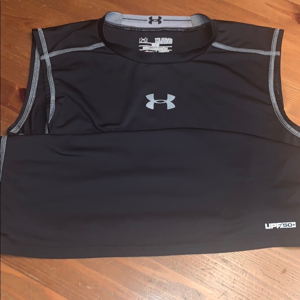Like New Hardly Worn Youth XL UA Sleeveless Shirt